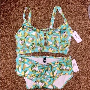 Hurley Green PLUS SIZE Floral Bikini Set